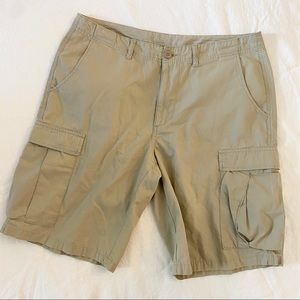 Patagonia cargo shorts!
